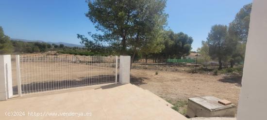 Chalet en venta Lliria - VALENCIA