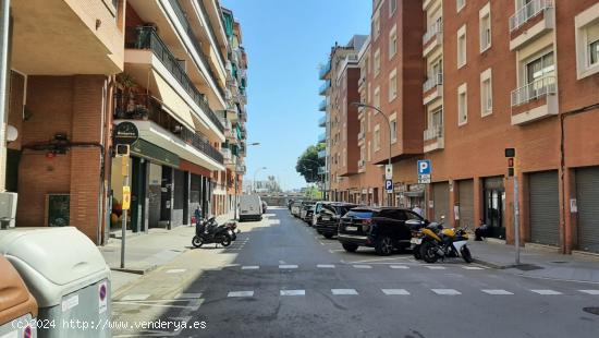 PARKING EN VENTA C/DOCTOR SANTPONÇ, 125 (SANT ANDREU) - BARCELONA