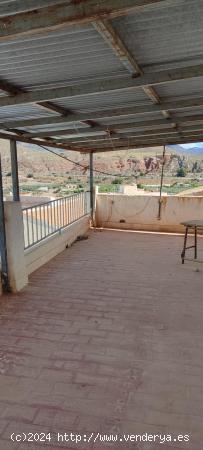 VENTA EN PURCHENA ( ALMERÍA ), DE DOS CASAS CON LA MISMA ESCRITURA. - ALMERIA