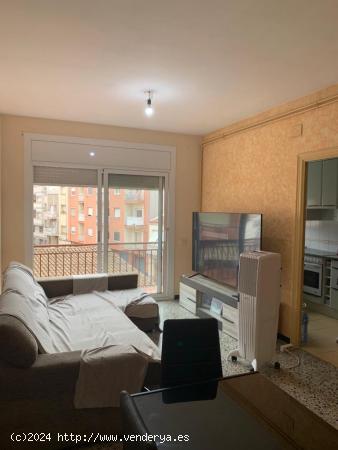  PISO DE 3 HABITACIONES EN LA CREU DE BARBERA, SABADELL - BARCELONA 