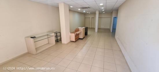  LOCAL COMERCIAL EN LLOGUER - BARCELONA 