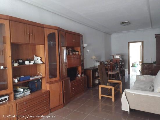 ¡Se vende en Vistabella Casa de pueblo con patio! - MURCIA