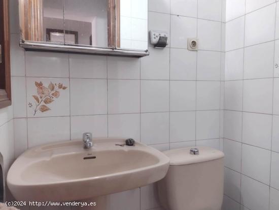 ¡Se vende en Vistabella Casa de pueblo con patio! - MURCIA