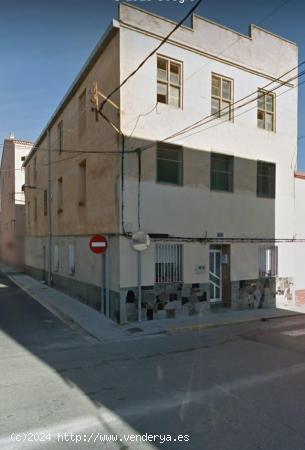 CASA DE 400m2 PER REFORMAR A LA RAVAL DE CRIST - TARRAGONA