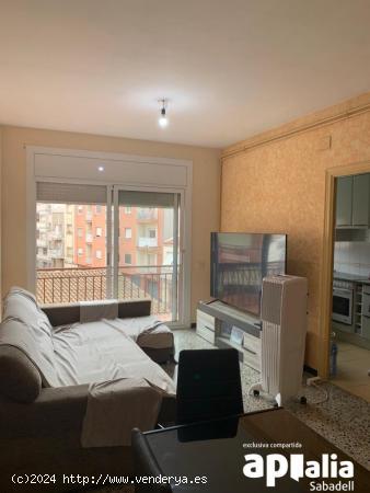 PISO DE 3 HABITACIONES EN LA CREU DE BARBERA EN SABADELL - BARCELONA