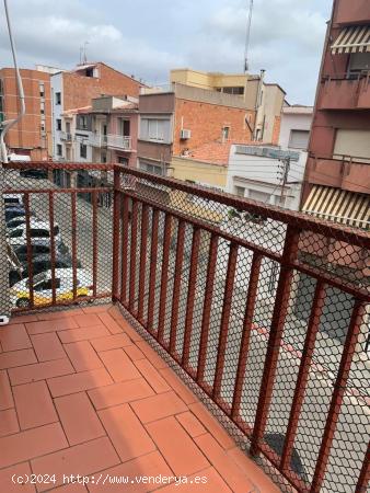 PISO DE 3 HABITACIONES EN LA CREU DE BARBERA, SABADELL - BARCELONA