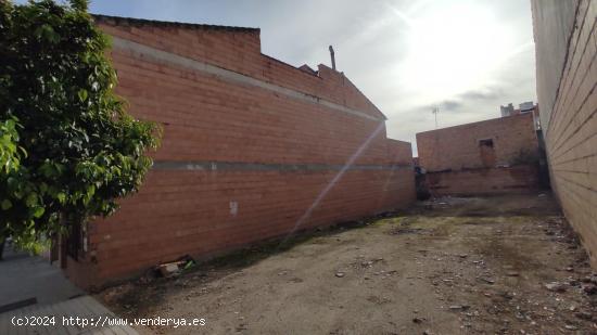 TERRENO PARA CONSTRUIR LA CASA DE TUS SUEÑOS EN ADAMUZ! - CORDOBA