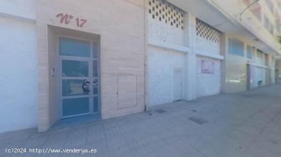 Local comercial en venta en Avda Libertad entresuelo-baja, Yecla - MURCIA