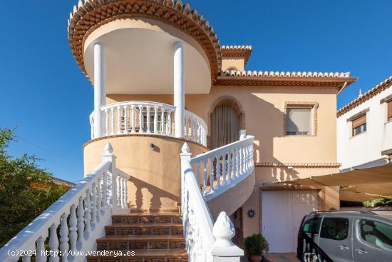 Casa en Alhendín - GRANADA