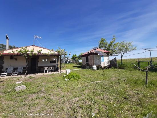 Casa de campo en Sierra de Fuentes - CACERES