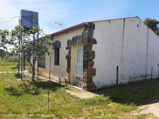 Casa de campo en Sierra de Fuentes - CACERES