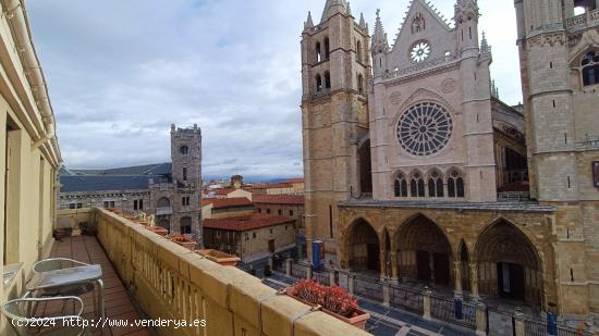 ¡¡¡ OPORTUNIDAD UNICA !!! GRAN PISO FRENTE LA CATEDRAL DE LEÓN - LEON