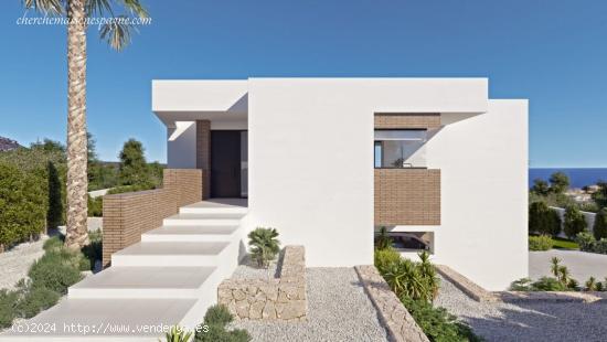 VILLA DE LUJO DE OBRA NUEVA EN CUMBRE DEL SOL - ALICANTE