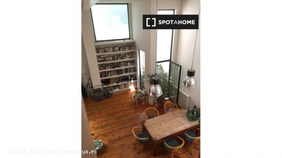 Apartamento entero de 2 dormitorios en Barcelona. - BARCELONA