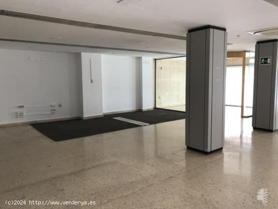 LOCAL COMERCIAL DIAFANO EN ROCAFORT. ALQUILER Y VENTA. - VALENCIA