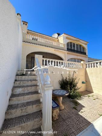 Chalet adosado en urbanizacion el Tossal - ALICANTE