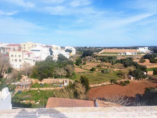 Estupenda casa en el centro de Ciutadella - BALEARES