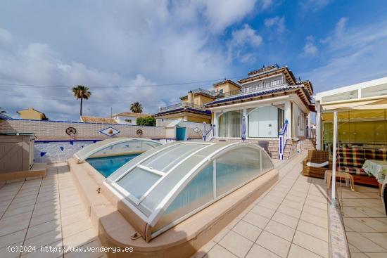 Chalet independiente en venta en Torreta Florida - ALICANTE