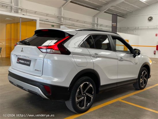 Se Vende MITSUBISHI Eclipse Cross 2.4 PHEV Kaiteki Auto 4WD