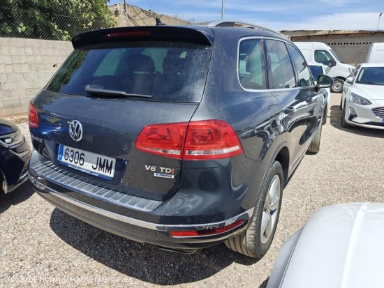 Volkswagen Touareg 3.0TDI V6 BMT PREMIUM 193KW TIPTRONIC - Sevilla