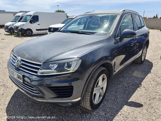 Volkswagen Touareg 3.0TDI V6 BMT PREMIUM 193KW TIPTRONIC - Sevilla