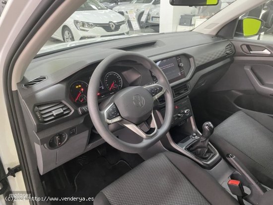 Volkswagen T-Cross Edition 1.0 TSI 70kW (95CV) de 2021 con 61.000 Km por 17.300 EUR. en Malaga