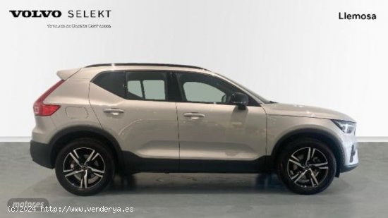 Volvo XC40 2.0 B3 PLUS DARK AUTO 163 5P de 2023 con 30.427 Km por 38.500 EUR. en Lleida