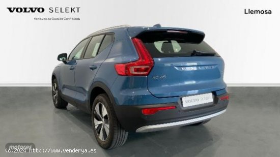 Volvo XC40 1.5 T2 CORE AUTO 129 5P de 2023 con 24.001 Km por 32.660 EUR. en Lleida