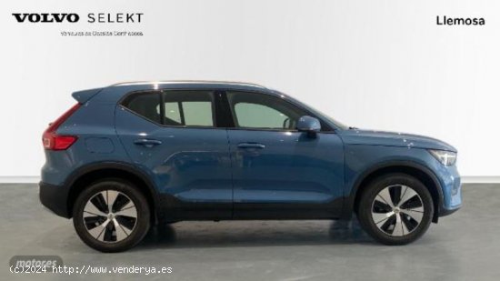 Volvo XC40 1.5 T2 CORE AUTO 129 5P de 2023 con 24.001 Km por 32.660 EUR. en Lleida