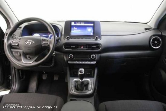 Hyundai Kona 1.0 TGDI Maxx 4x2 de 2023 con 19.683 Km por 21.900 EUR. en Vizcaya