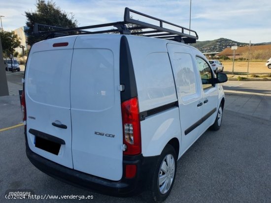 Mercedes Citan 108 CDI LARGO de 2017 con 135.000 Km por 8.999 EUR. en Girona