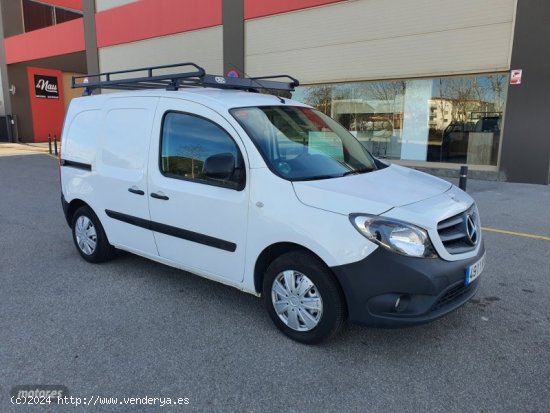 Mercedes Citan 108 CDI LARGO de 2017 con 135.000 Km por 8.999 EUR. en Girona