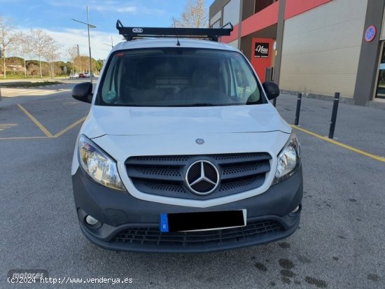 Mercedes Citan 108 CDI LARGO de 2017 con 135.000 Km por 8.999 EUR. en Girona