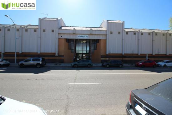 ¡¡OPORTUNIDAD-3 LOCALES EN GALERIA COMERCIAL TIENDAS G (POLIGONO), LOTE COMPLETO  59.900€!! - TO