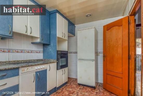 ¡¡ CASA EN CANYELLES - ZONA CALIFORNIAS !! - BARCELONA