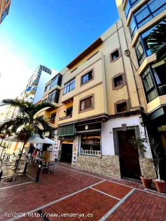 ÁTICO CON TERRAZA. INVERSORES EN LA PLAYA DE LAS CANTERAS - LAS PALMAS