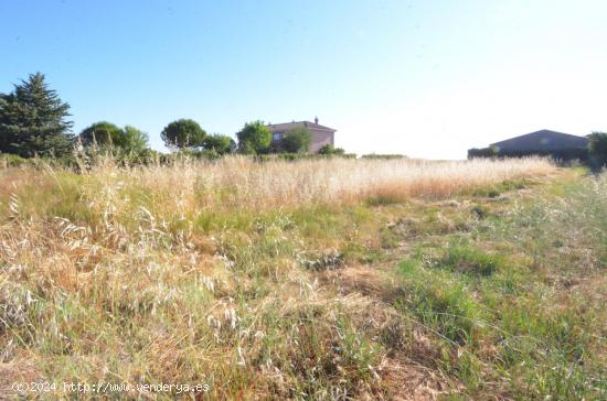 Urbis te ofrece un terreno en venta Urbanización Las Cecilias, Castellanos de Villiquera, Salamanca