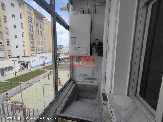 SE VENDE PISO AMPLIO SIN ASCENSOR  EN ZONA PIRINGALLA - LUGO