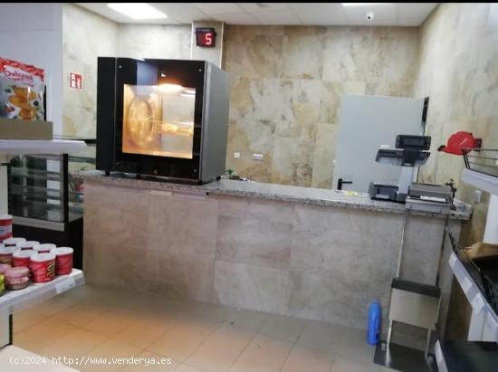 Se vende Local comercial Supermercado de 478m2 en Torrevieja, zona Playa del Cura - ALICANTE