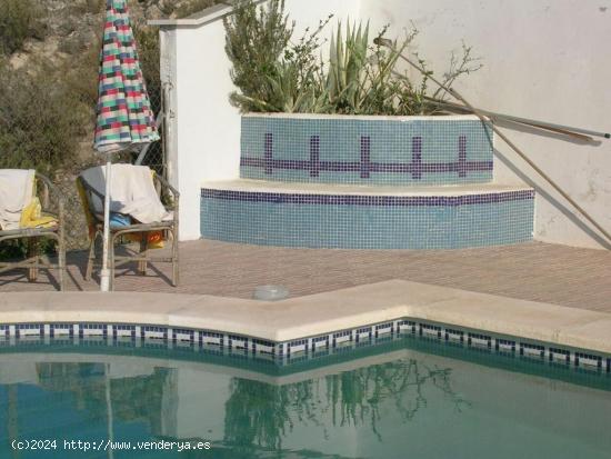 Excelente chalet en Rebolledo (Santa Ana) - ALICANTE