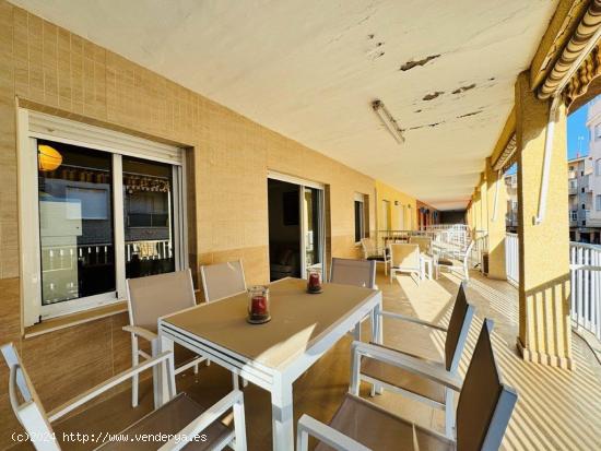 Bonito 1º priso con terraza de 26m y vista al mar desde CHILL OUT - ALICANTE