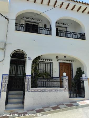  Espaciosa casa con vistas estupendas a la Sierra de Alhaurin - MALAGA 