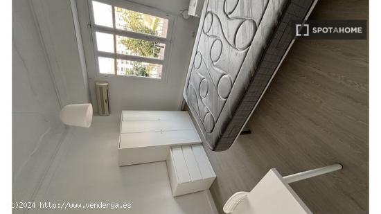 apartamento de 7 habitaciones - VALENCIA