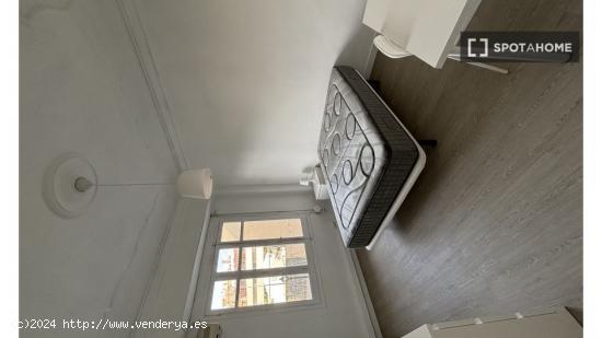 apartamento de 7 habitaciones - VALENCIA