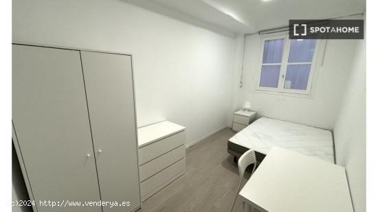 apartamento de 7 habitaciones - VALENCIA