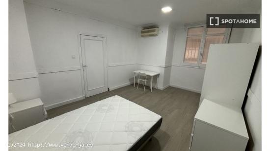 apartamento de 7 habitaciones - VALENCIA