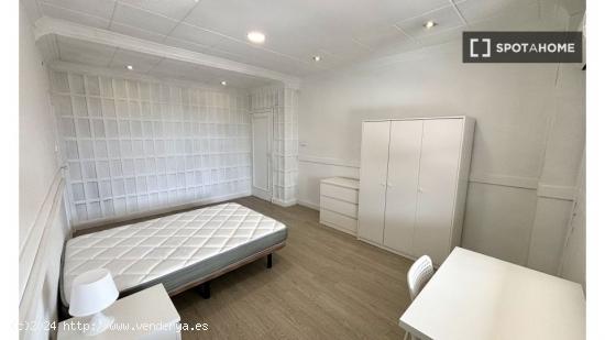 apartamento de 7 habitaciones - VALENCIA