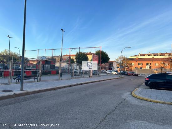 GARAJE CON TRASTERO EN AZUQUECA DE HENARES - GUADALAJARA