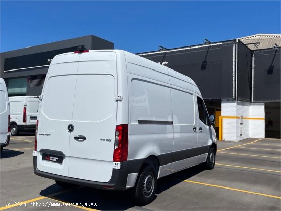 Se Vende MERCEDES-BENZ Sprinter 315 CDI MEDIO 3.5T T. ALTO