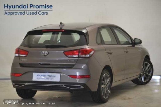 Hyundai i30 1.5 DPI Klass SLX 110 de 2023 con 18.504 Km por 19.990 EUR. en Asturias